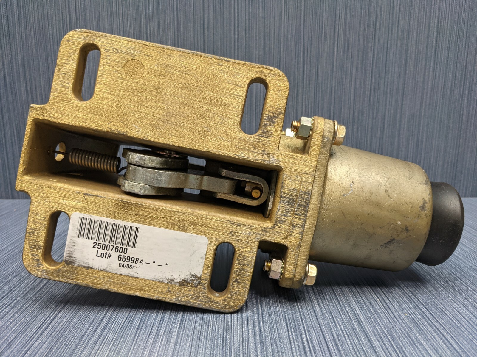 ORSCHELN 25007600 Hydraulic Cab Latch eBay