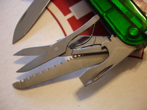 VICTORINOX TRANSLUCENT EMERALD GREEN HUNTSMAN PLUS 18 FUNCTION SWISS ARMY KNIFE - Picture 2 of 19