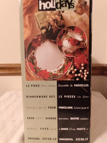 Gibson Holidays Gold Rimmed Christmas Dinnerware 12 Piece Set Discontinued VTG - Picture 3 of 5