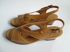 VTG Slingback 7.5 Heels Mason Shoes Chippewa Falls Straps Caramel Brown Open Toe