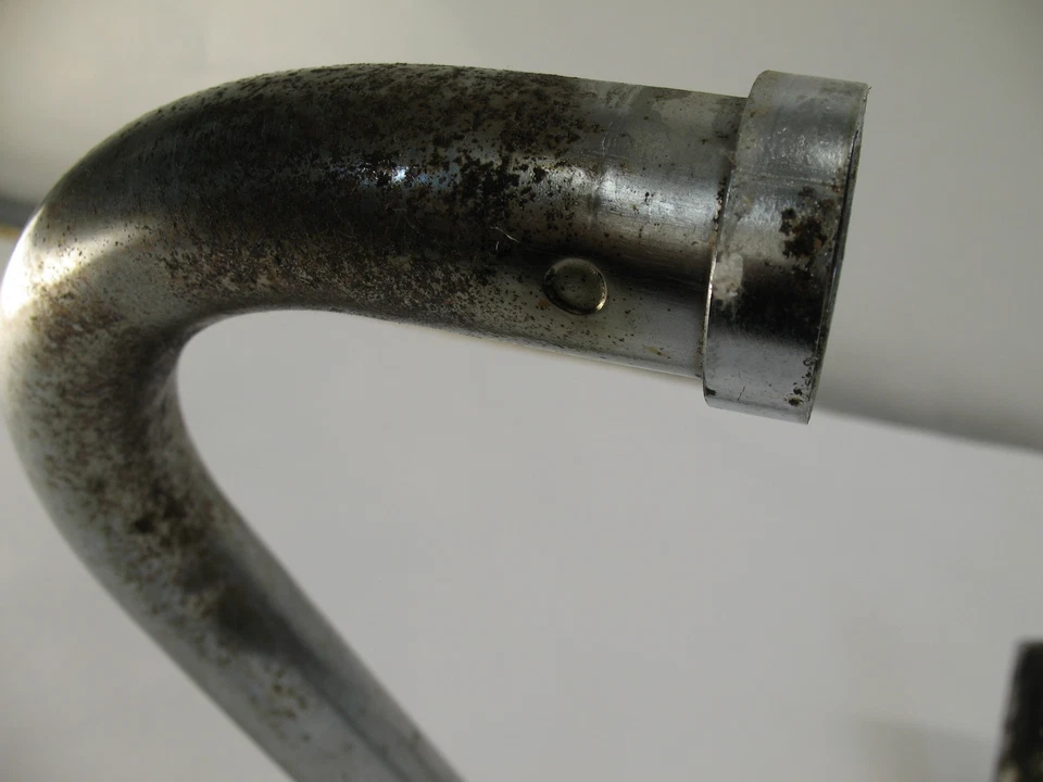 Silenciador escape izquierdo Suzuki GS300 GS 300 L 1982 14302-11901-H01 Foto 2 de 4