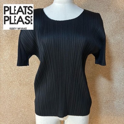 値下げ‼️PLEATS PLEASE トップス ブラック サイズ3 PLEATS PLEASE ISSEY MIYAKE Black Pleated Short Sleeve Top Size 3
