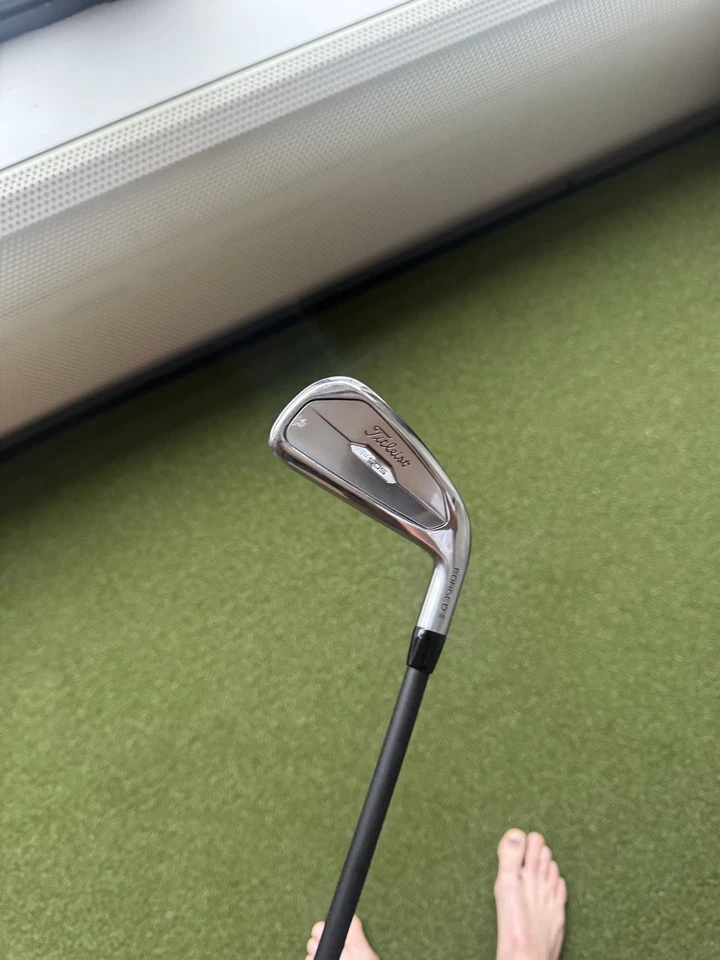 Titlesit 2024 U505 2 hierros diestro (HZRDUS 90 g 6,5 rígido) Foto 2 de 4