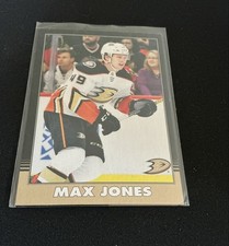 2020-21 O-Pee-Chee - Max Jones #10 Retro Black Border /100