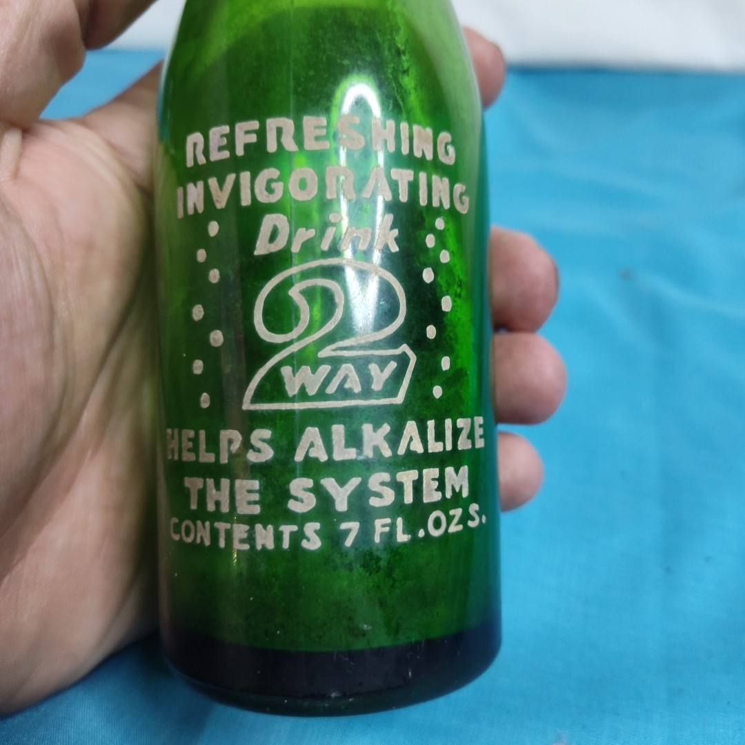 RARE VINTAGE 1947 2-WAY DR. PEPPER BOTTLING PARAGOULD ARKANSAS ACL SODA BOTTLE