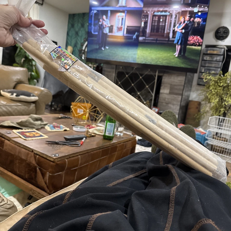 E-Z Stitch Needlework Frames - Stitcher's Delight - Makes 14 Different Sizes - Image 2 of 2