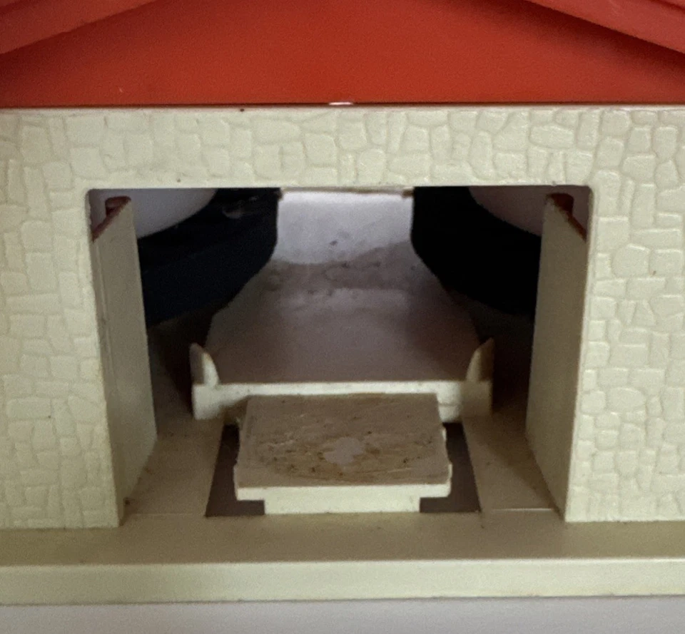 Hot Wheels Super Charge House Set And 2 Lap Counter Portals Untested 1968 Mattel - Image 3 of 4