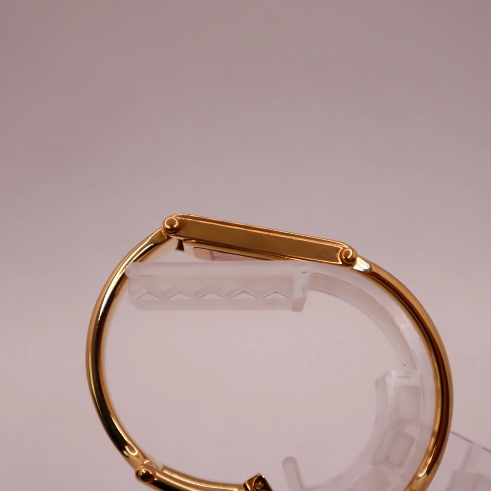 [Casi COMO NUEVO] Brazalete Vintage Gucci 1500 12 mm Cuarzo Esfera Dorada Para Mujer de JAPÓN Foto 3 de 4