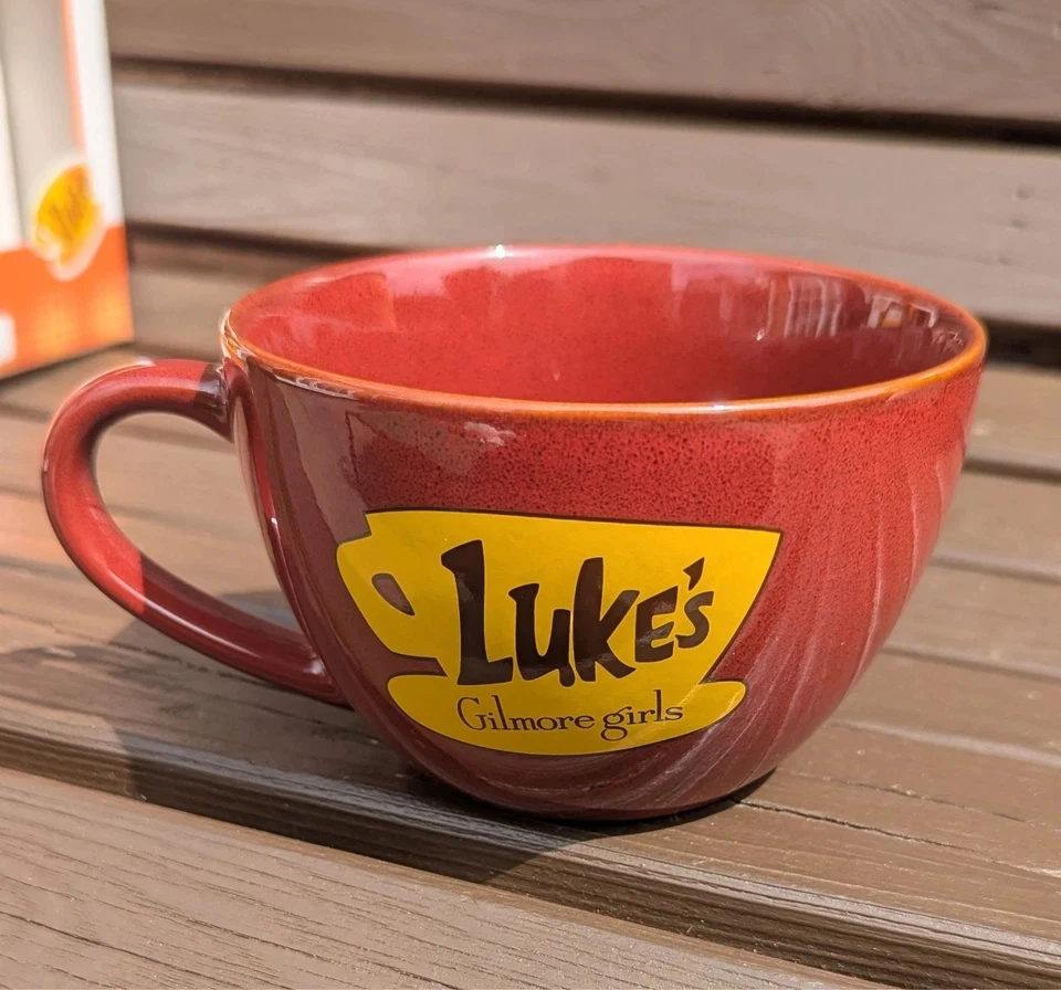 Gilmore Girls Luke's Pillow, Pumpkin Spice Candle, Lukes Mug & Latte Kit NEW - Image 3 of 4