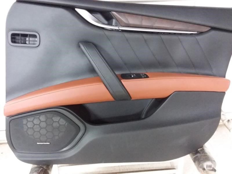 2019 MASERATI GHIBLI Passenger Right Side Front Door Trim Panel Black Brown ICU 