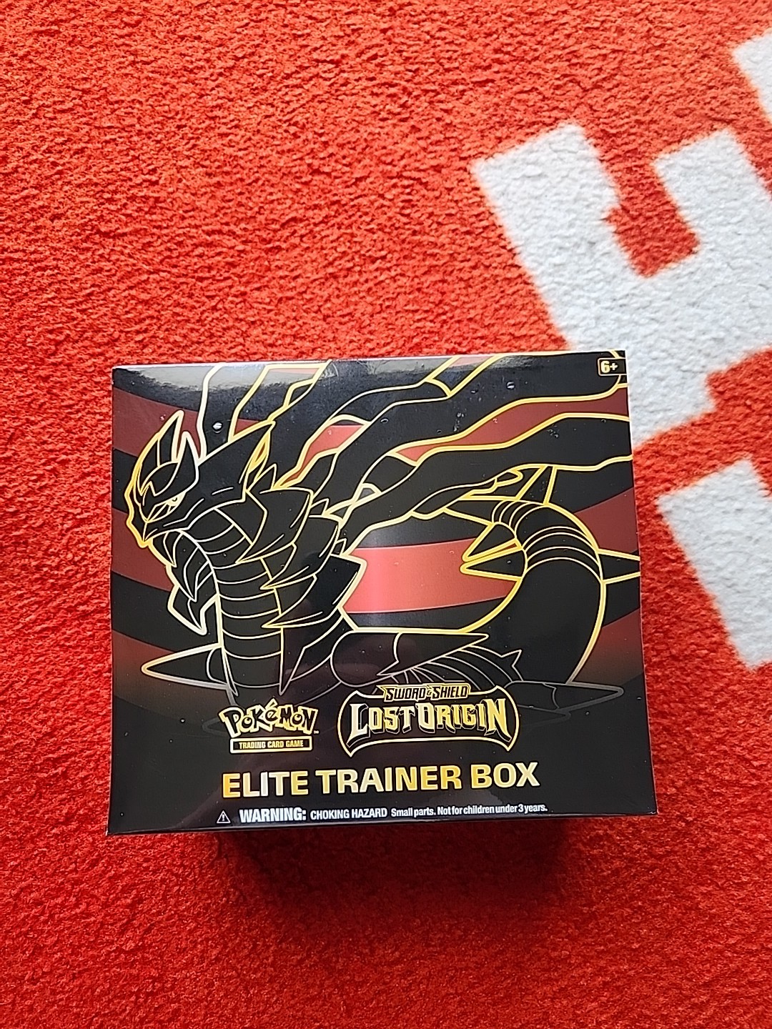 POKEMON ELITE TRAINER BOX LOST ORIGIN ETB - NEW - SEALED  - AWESOME !