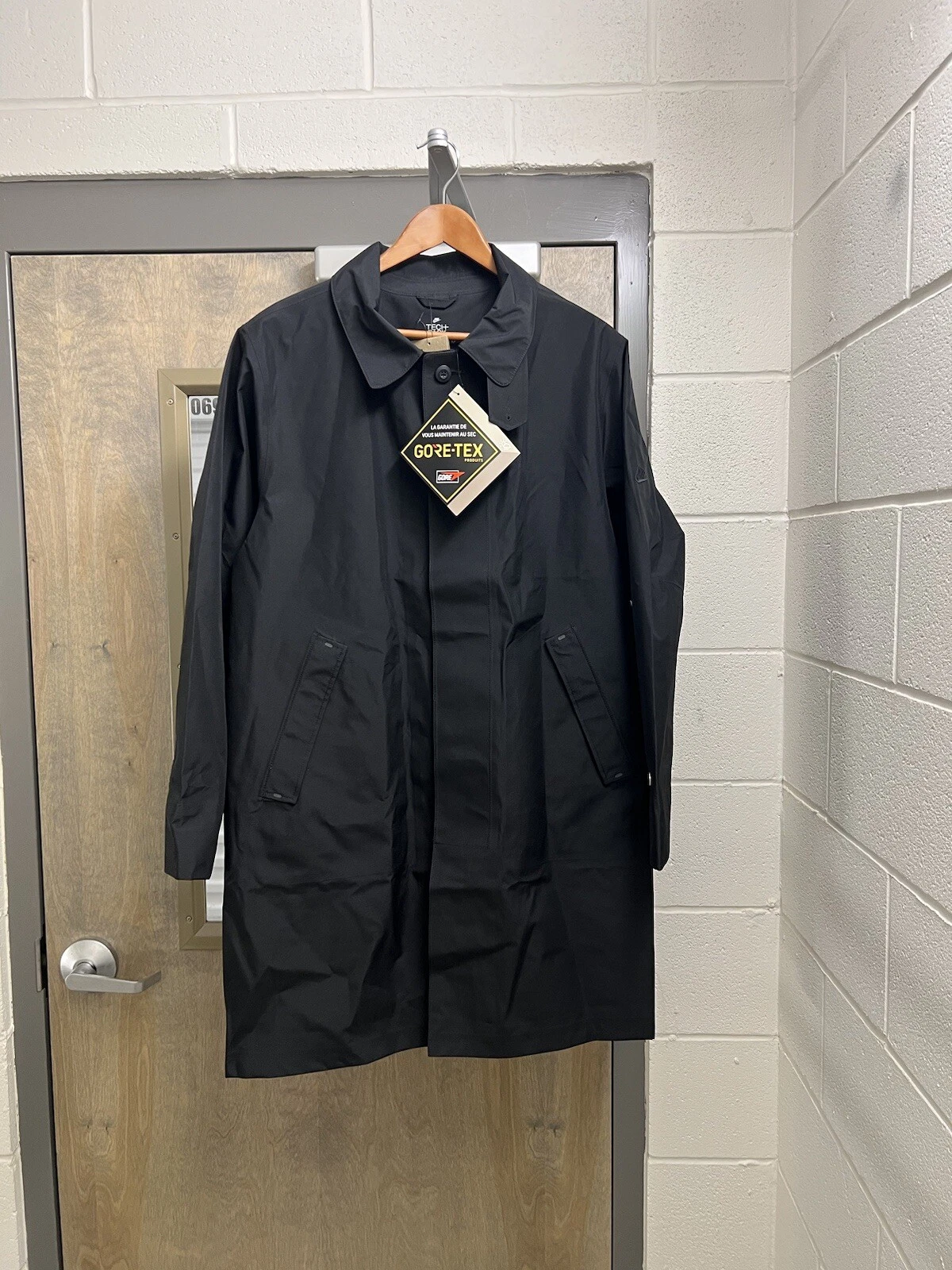 Nike Sportswear Storm-FIT ADV GORE-TEX Parka Black Men's Size Small DV9970-011