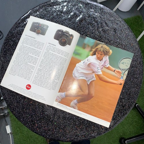Leica 'Choice of Professionals' A4-sized brochure for Leitz / Leica from 1990 - Picture 2 of 4