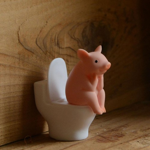 Cartoon Pig Desktop Ornaments Piggy Sitting On Toilet Figure Miniature Animal - Picture 3 of 11