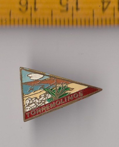 Vintage SPAIN brooches pin badge brooches Coat of Arms Barcelona Espana - Picture 69 of 71