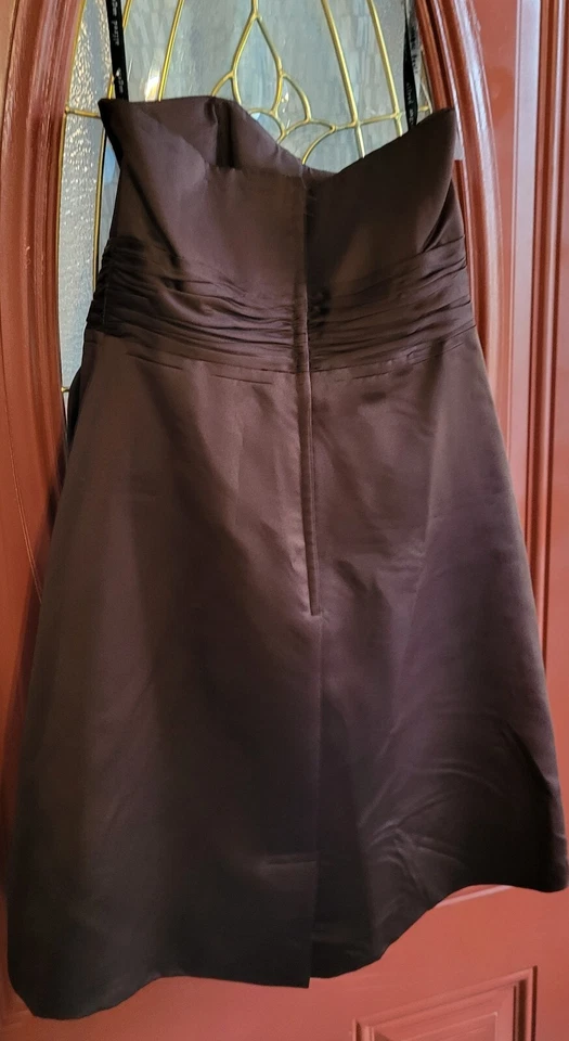 Alfred Angelo Talla 8 Corto Sin Tirantes Hermosa Dama de Honor Marrón, Noche... Foto 2 de 4