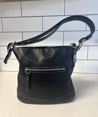 Coach Vintage Black Leather Soho Legacy Slim Shoulder Bag. Y2K VNTG No. 1415.
