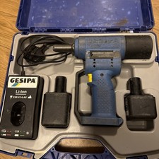 Gesipa Accubird Rivit Gun Charger 2 Batteries Case