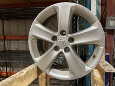Used Wheel Fits 2013 Toyota Rav4 Gasoline 17x7 Alloy 5 Spoke Wwasher Style Lug