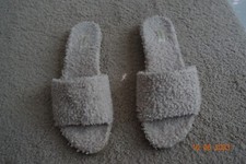 Vionic Beige terrycloth slippers 8