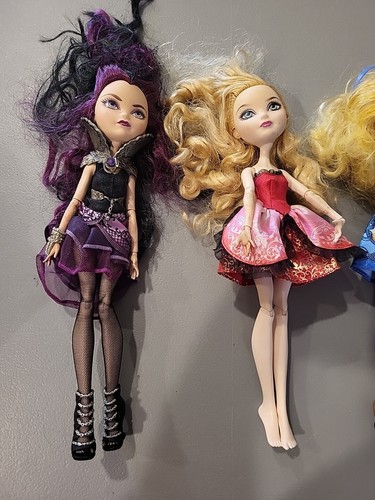 5 Ever After High Dolls 2012 Need Cleaned - Picture 2 of 9