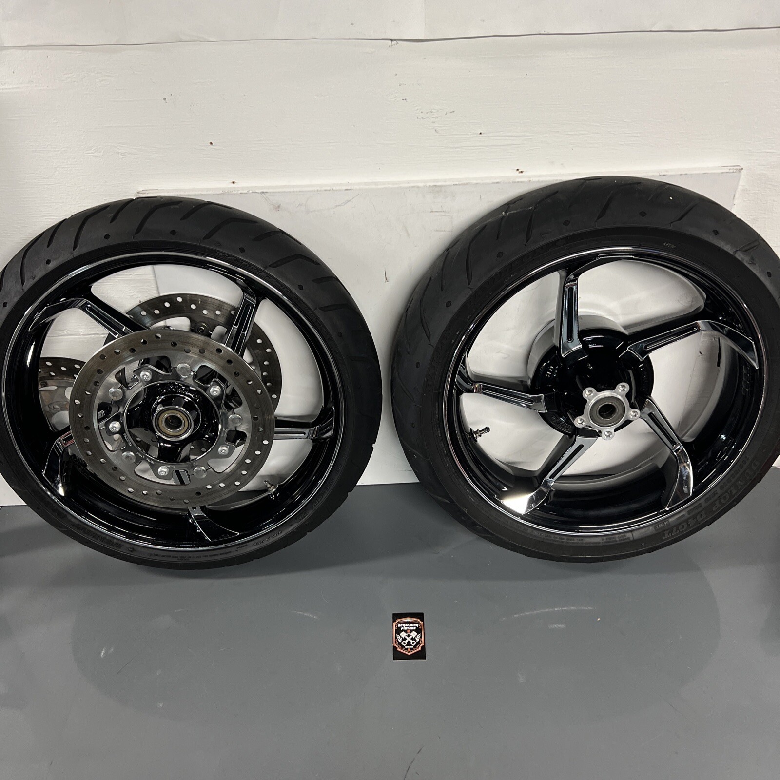 Harley Davidson 32700052 CVO Tire Pressure Assembly Sending Unit for