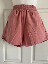 Romantichut Red Pocket Shorts Size L  NWOT