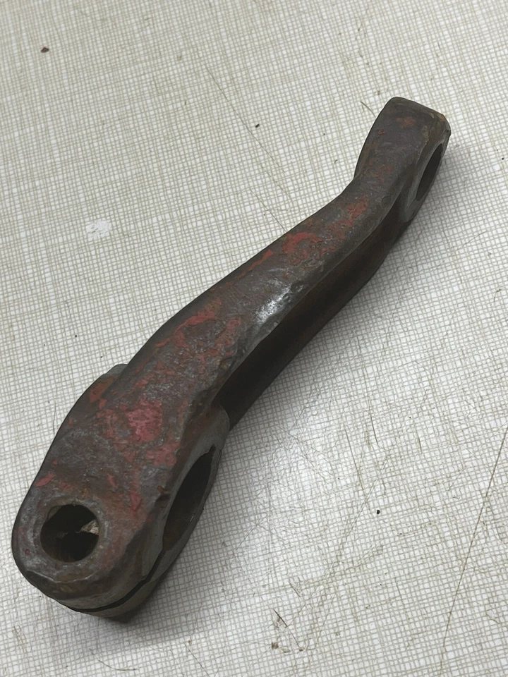 Brazo actuador freno mano izquierda Farmall M H o HV 6947D Foto 4 de 4