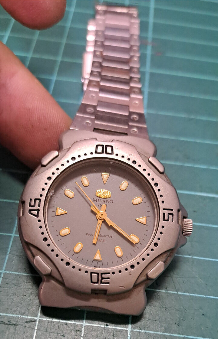 Nice Vintage Watch Quartz MAGNETI MARELLI M111 *Milano 1919* Japan