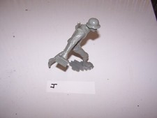 Vintage Unmarked Looks like Marx 5"-6" Plastic Toy GERMAN SOLDIER - Lot J