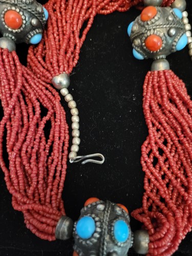 Vintage Multistrand Seered Beaded Meatal Large Beads 24 Inches Necklace 1990s - Afbeelding 2 van 6