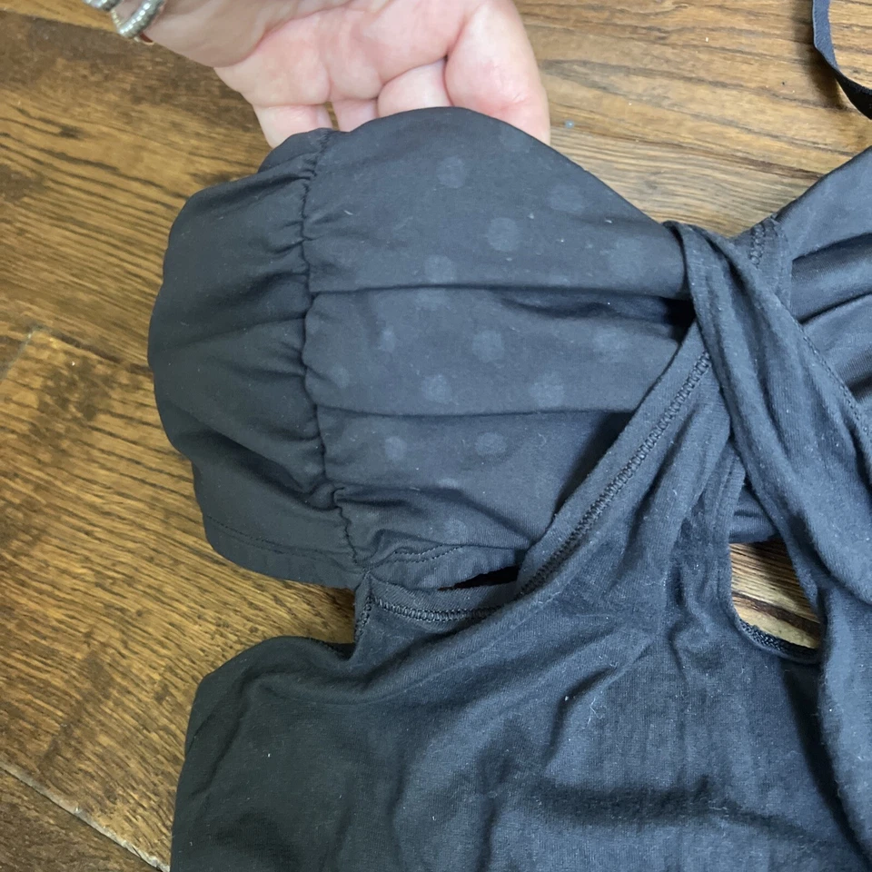 Top de entrenamiento para mujer LULULEMON negro recortes laterales talla 4 Foto 4 de 4