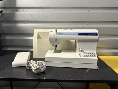Pfaff Select 1540 W/ IDT Foot Pedal Sew Quilt Embroidery Accessories Low Hours!!