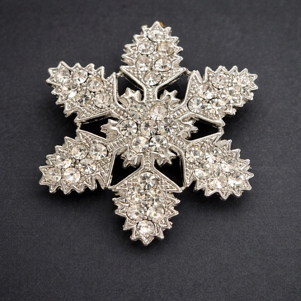 Christmas Collectible 1960-1969 Time Period Manufactured Pins for