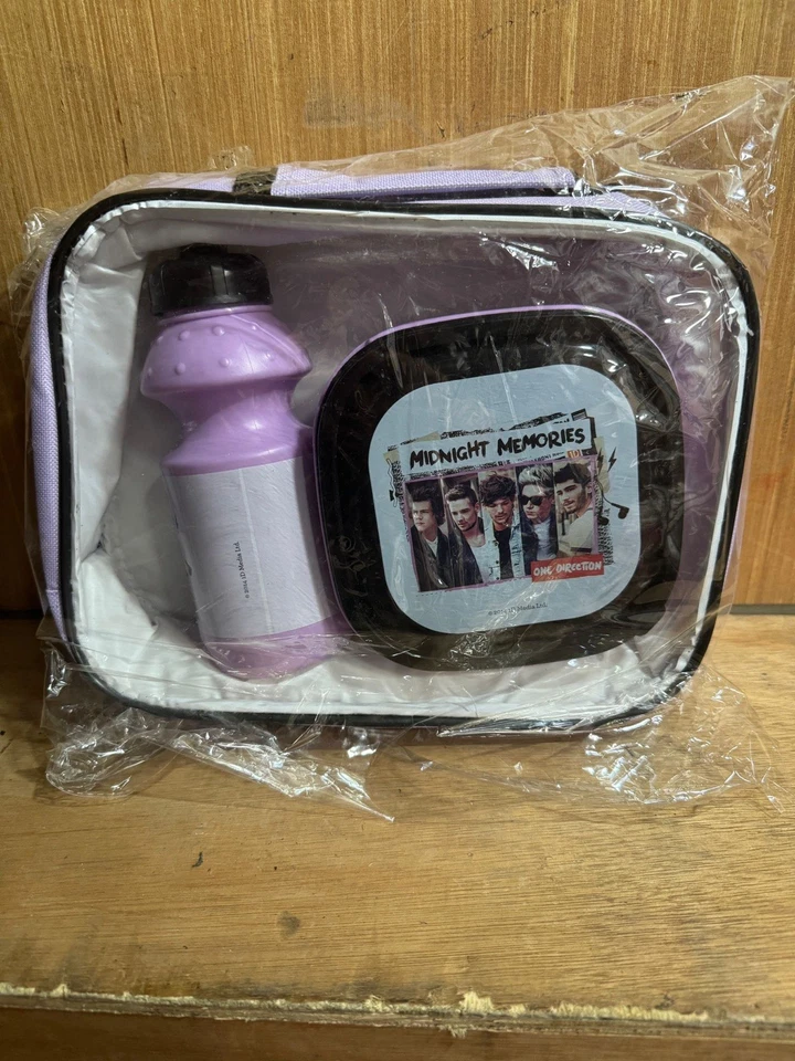 Pink One Direction Lunch Box With Water Bottle, See Through And Brand New - Image 4 of 4