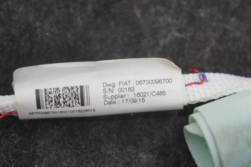 Cortina airbag cabeza techo pasajero derecho 670009670 Maserati Quattroporte M156 Foto 3 de 3