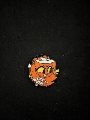 Helluva Boss Verosika Mayday Retro Enamel Pin 2023 Glitter Costume