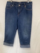 Bandolino Jeans Mandie Women's Size 8 Cuffed Capri Stretch Mid Rise Dark Wash