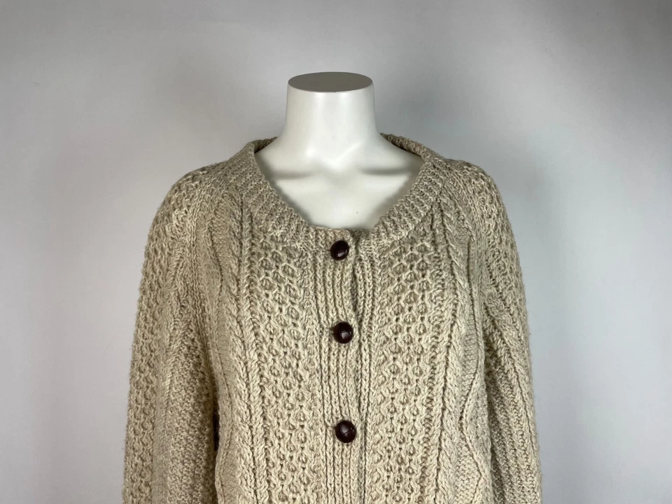 VTG. An Irish Traditional Womens Ivory Fisherman Knit Wool Button Cadigan XL - Image 3 of 4
