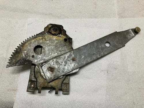 64 65 Chevelle 2Door Hardtop Quarter Window Regulator LH ( Original ) SS - Picture 3 of 4