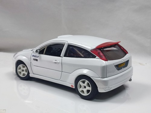 Bburago 1/18 Ford Focus Wrc plain body rally car model