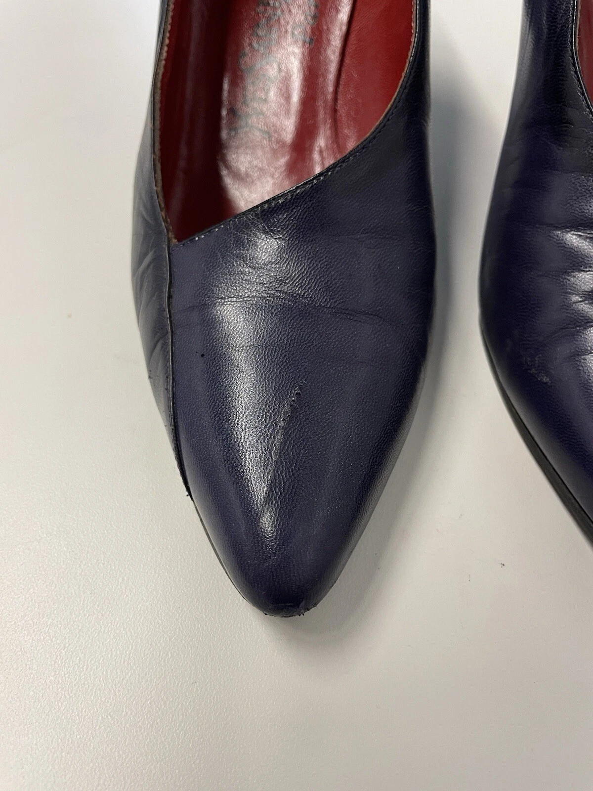 SAINT LAURENT (YSL) Scarpe decolte Yves Saint Laurent anni 80 pelle viola a punta tacco donna 7 37