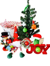 Christmas Edition - Pickleball Gift Basket - Filled w/ 13 Pickleball Gifts