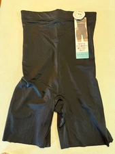 Assets Spanx Women's Shaping High Waisted Shorts Mid-thigh Shaper 1X Black