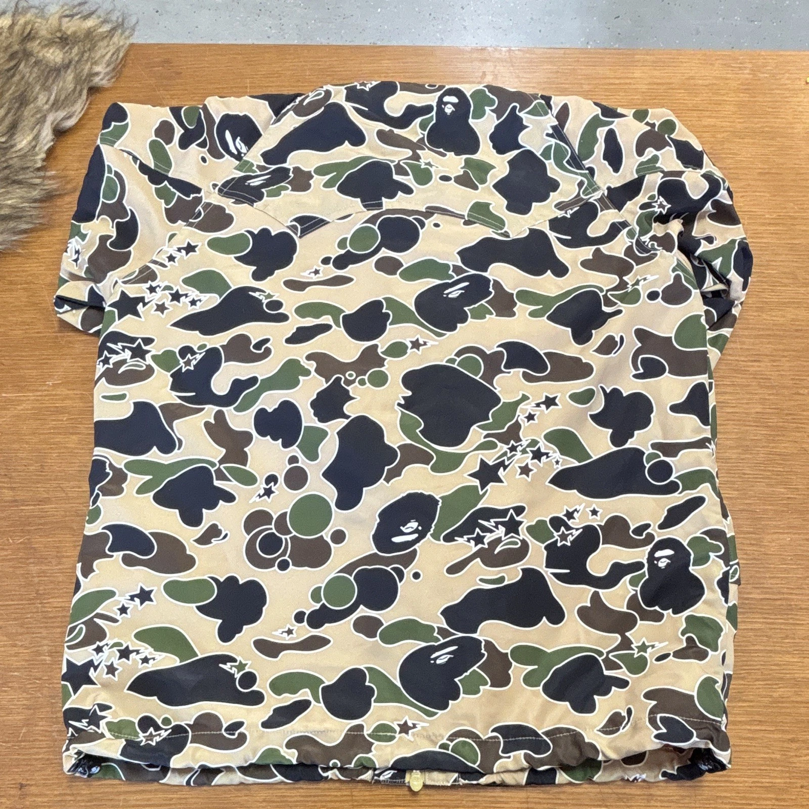 A Bathing Ape BAPE Camo Hooded Windbreaker Jacket Orange Lining Mens L - product detail image 9