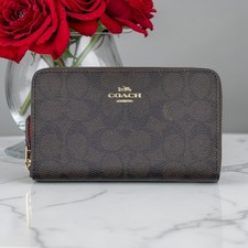 Coach Medium Id Zip Wallet In Signature Canvas in Walnut Red Leather CW781