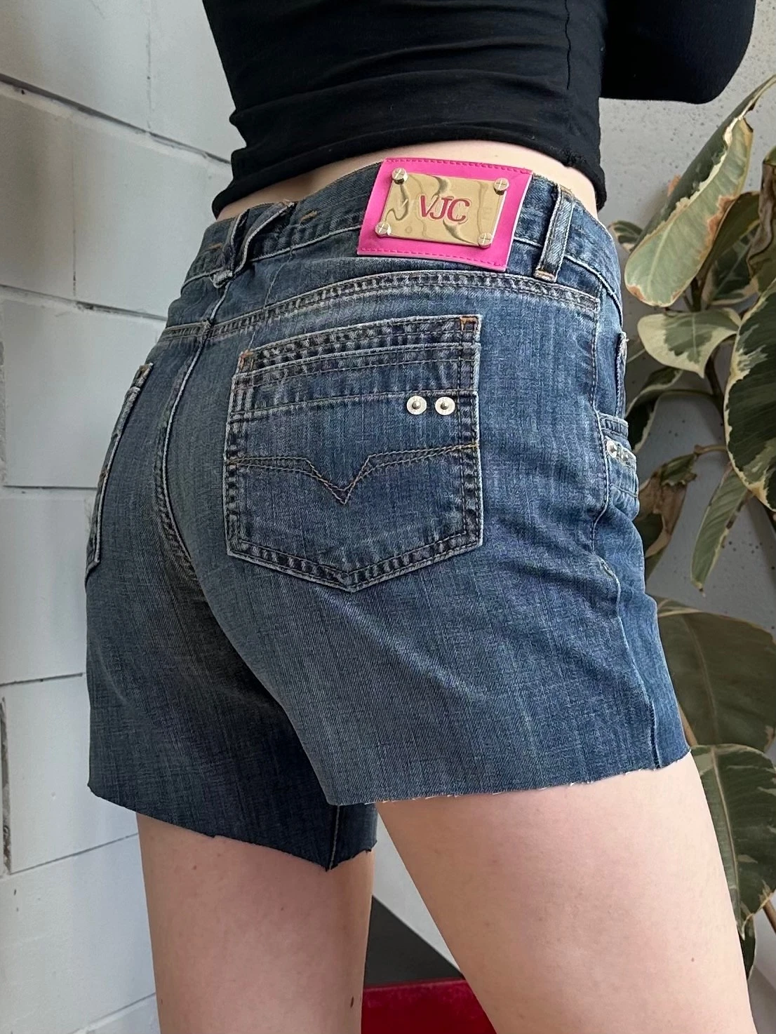 Vintage Shorts Versace VJC Denim
Opens in a new window or tab