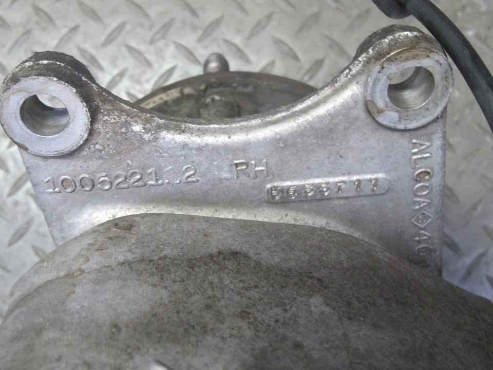 88-96 CHEVROLET CORVETTE C4 HUSILLO TRASERO DERECHO NUDILLO RUEDA BUJE COJINETE OEM Foto 4 de 4