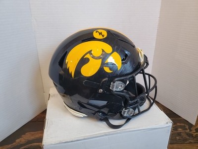 Univ Of Iowa Hawkeyes Eli Miller #31 Speedflex Team Issued Football Helmet