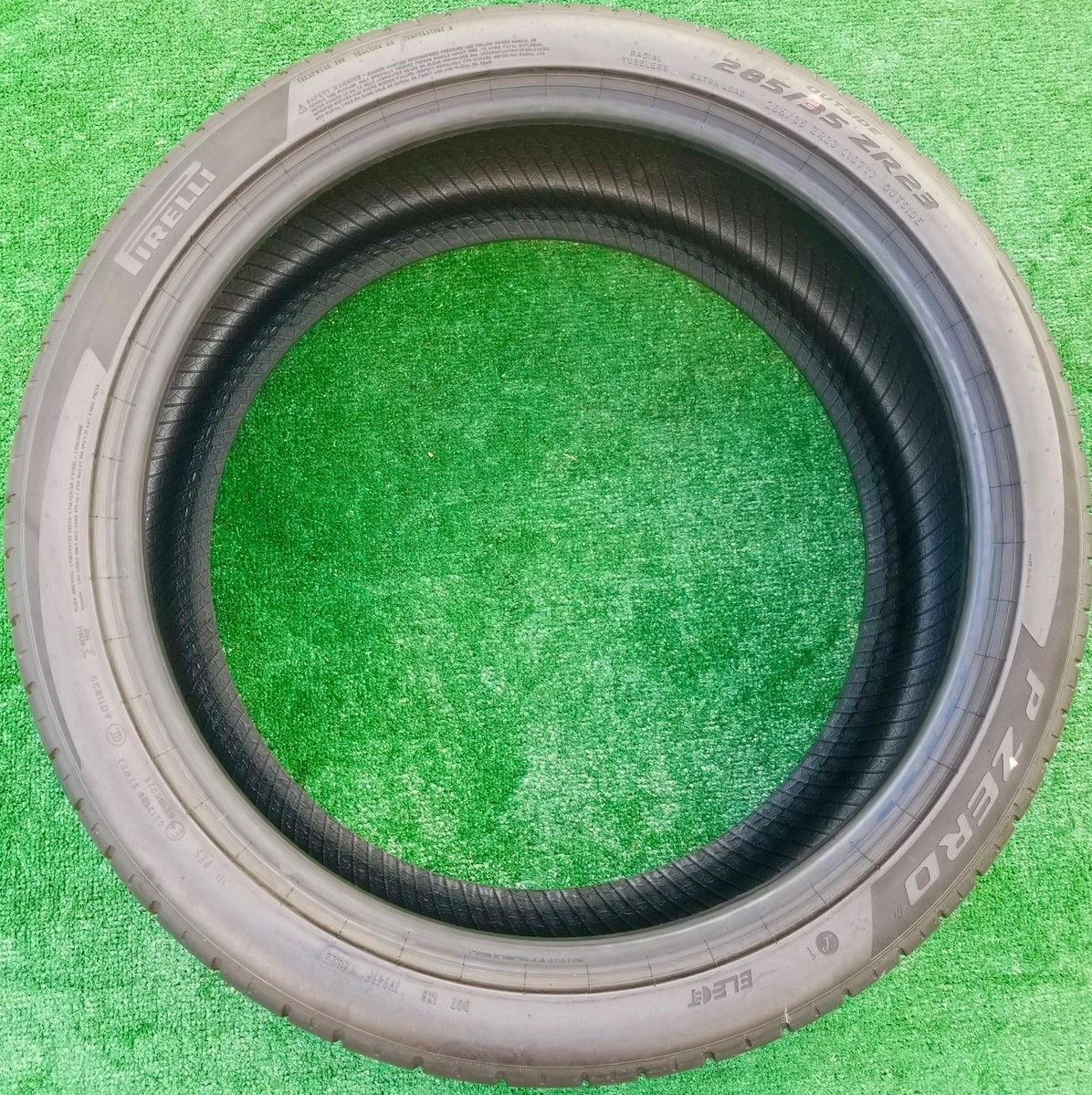 285/35R23 Pirelli P Zero PZ5 Elect Tire L1 Lamborghini Urus SE 285